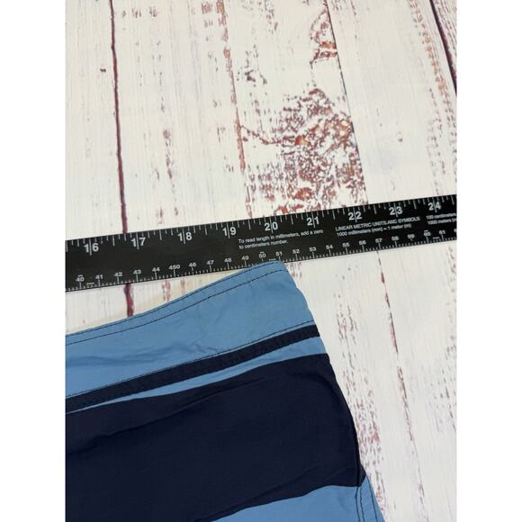 Patagonia Printed Wavefarer Board Shorts Men's Size 40 Pocket's Unlined Stripe - Picture 8 of 9